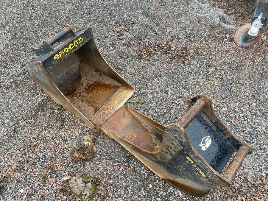 Caterpillar 302.7D avec BRH et 4 Godets + Remorque – Image 83