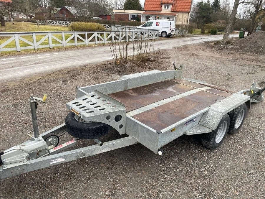 Caterpillar 302.7D avec BRH et 4 Godets + Remorque – Image 88