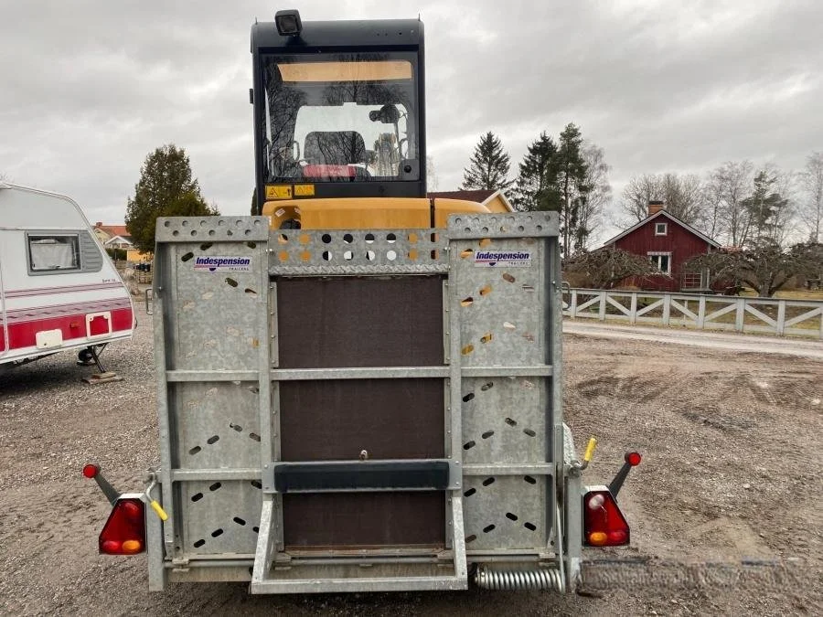 Caterpillar 302.7D avec BRH et 4 Godets + Remorque – Image 100