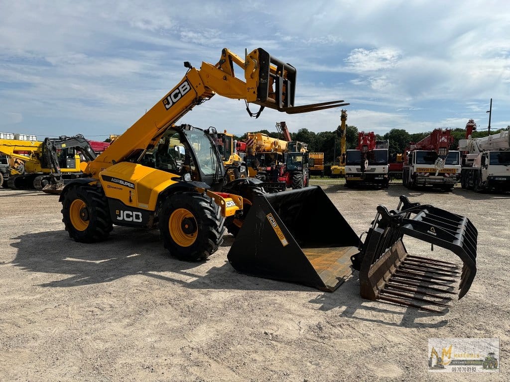 Chariot télescopique JCB 542-70 Accessoires: Fourches/ Godet/ Fouches à fumier – Image 6