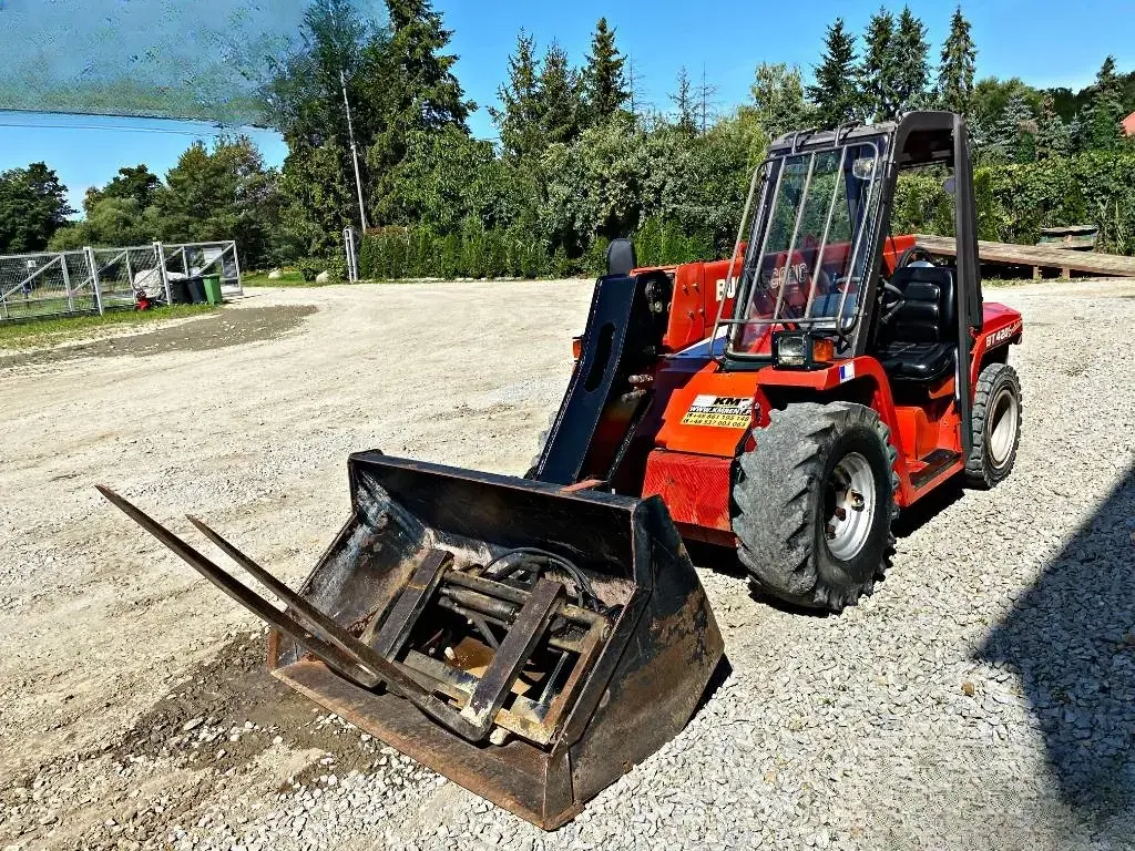 Chariot télescopique Manitou BT420 Fourches/ Godet/ Fouches à fumier – Image 7