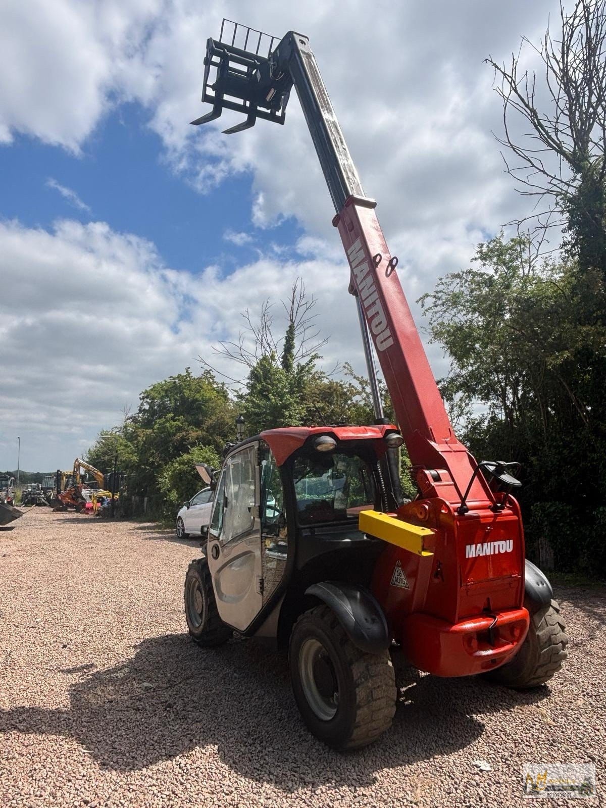Manitou MT 625 H Comfort avec accessoires – Image 15