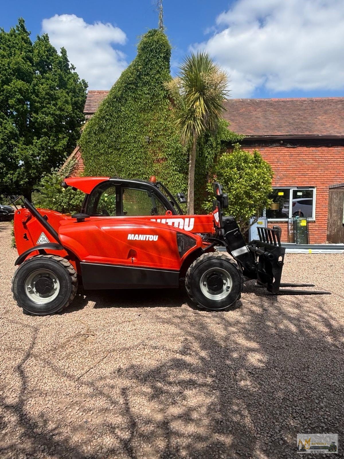 Manitou MT 625 H Comfort avec accessoires – Image 2