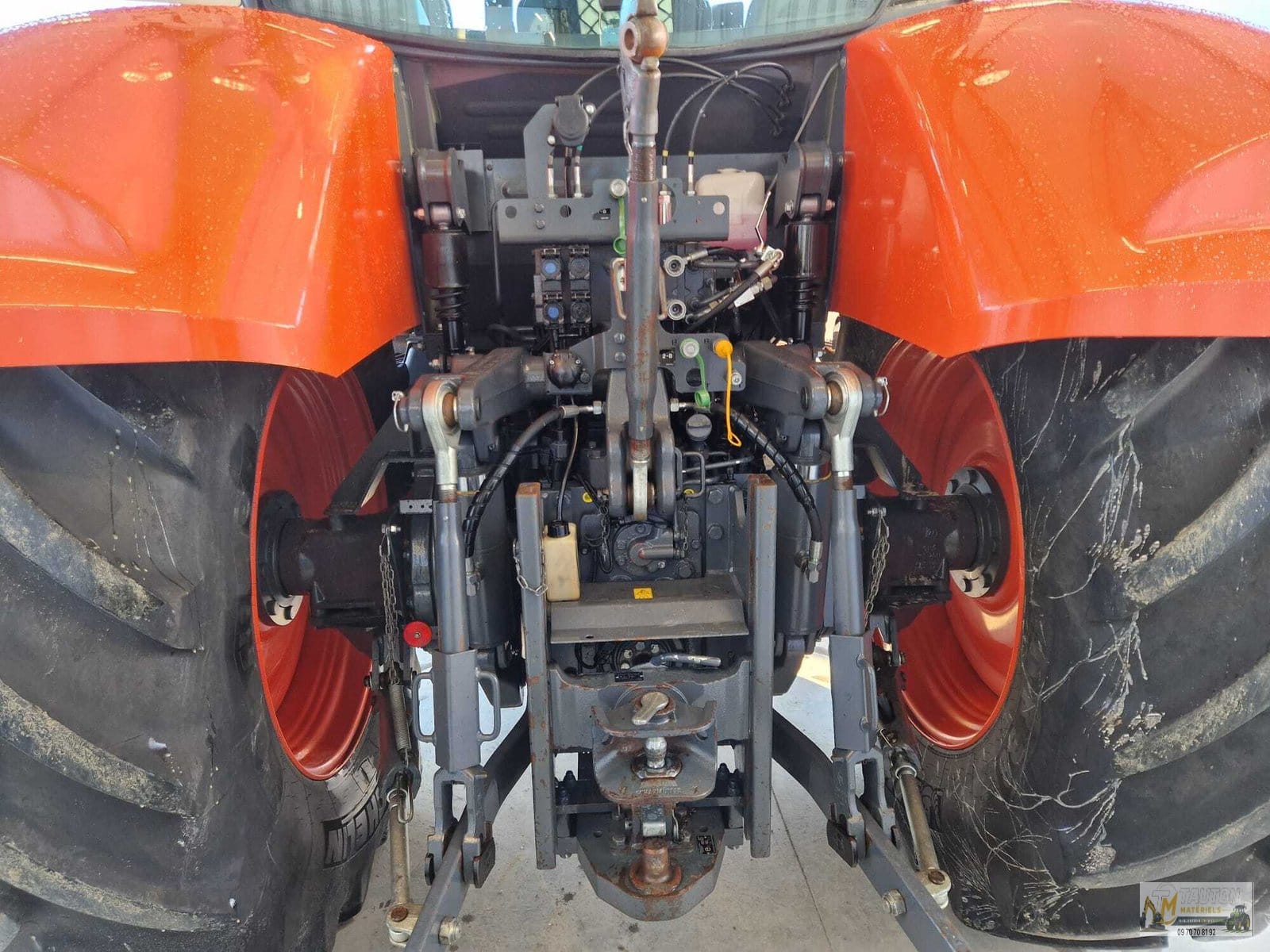 Tracteur agricole KUBOTA M7132 – Image 10