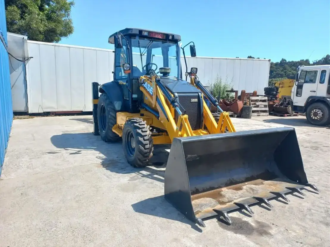 Tractopelle Case 580 SR – 4PT Super R – Image 10