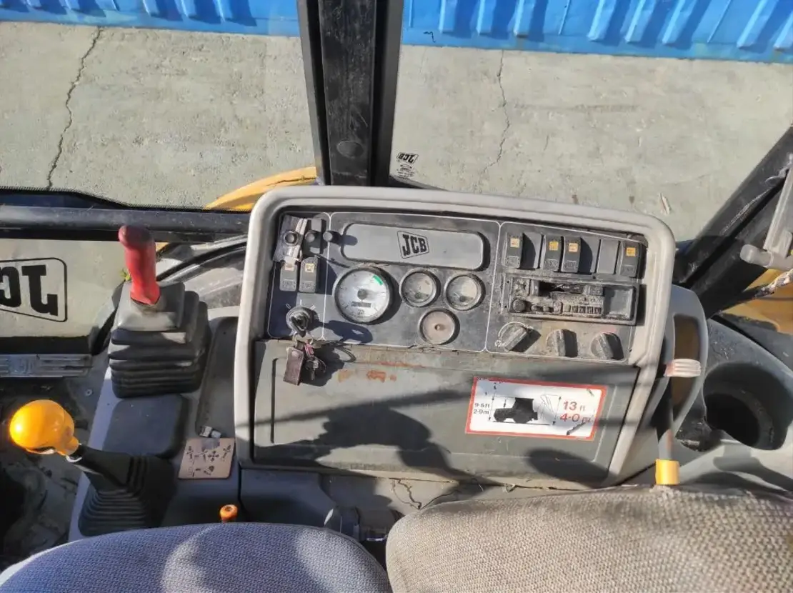 Tractopelle JBC 3CX – Image 4