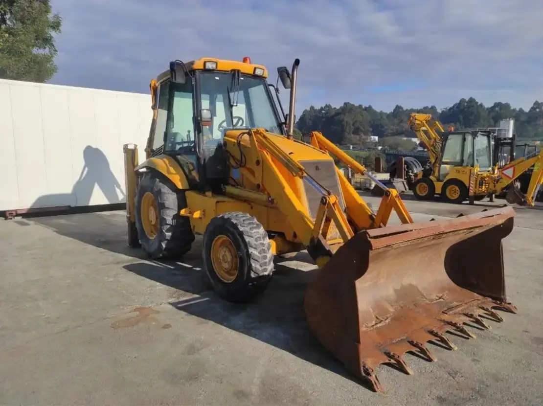 Tractopelle JBC 3CX – Image 9