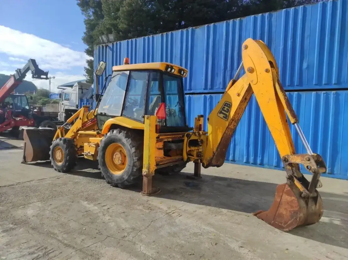 Tractopelle JBC 3CX – Image 11