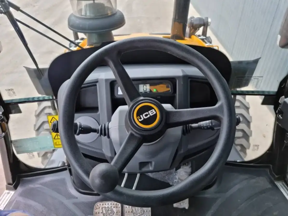 Tractopelle JCB 3DX – Image 16
